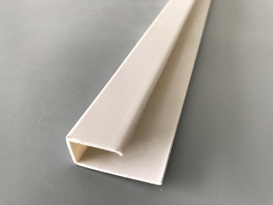 L'extrusion flexible de PVC de style d'U profile le Jointer de PVC longueur de 5,95 mètres