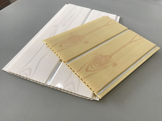 200 × 5,95M Panneaux de revêtement en bois en PVC pour l'intérieur pour le restaurant 7 mm d'épaisseur 8 pouces panneau de plafond en PVC couleur en bois populaire