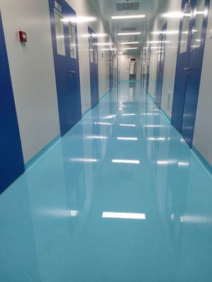Plancher industriel à faible coût en résine époxy de couleur sable de haute brillance Peinture de sol auto-nivelée bon marché pour le jardin et l'hôpital