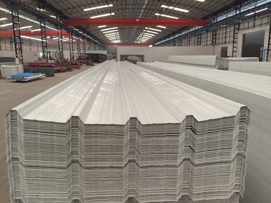 Fabricants de tôles de toiture en PVC blanc en résine synthétique à installation rapide, tôles de toiture en PVC de 2 mm pour toiture, tejas de UPVC populaires en Amérique latine
