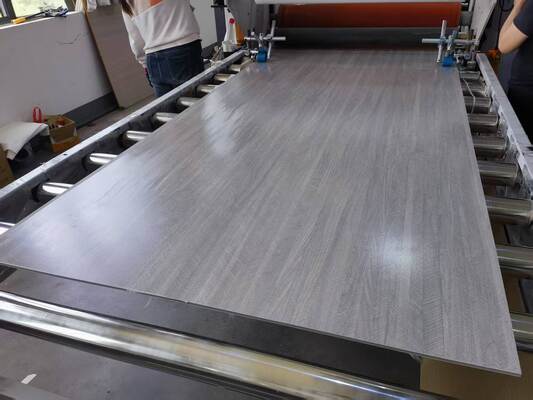 Panneau en cristal de carbone d'épaisseur 5 mm / 8 mm, fibre de charbon de bambou, placage de bois, panneau en mousse de PVC pour la décoration murale intérieure