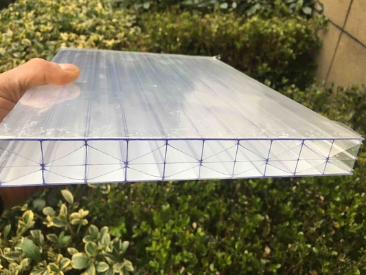 Plaques de polycarbonate à parois multiples pour camions à barrière aérodynamique, feuille blanche PC