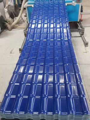 Carreaux de toiture en UPVC espagnol Plaques de toiture en PVC Matériau de toiture en plastique coloré pour usine Carreaux de toiture en UPVC à haute résistance