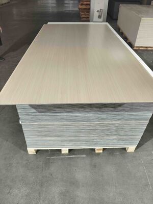 Panneau mural en PVC en fibre de bois en bambou 5 mm Panneau mural en PVC en bambou